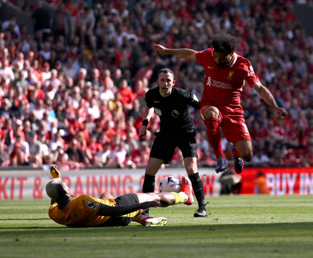 受到极大压 受到极大压