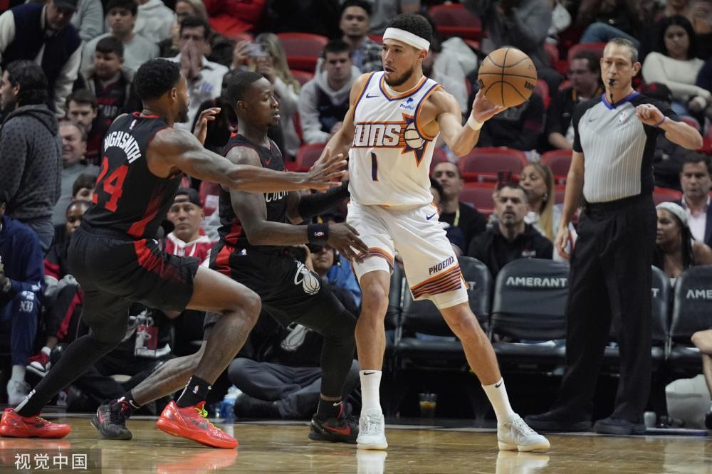 现出强大的 现出强大的